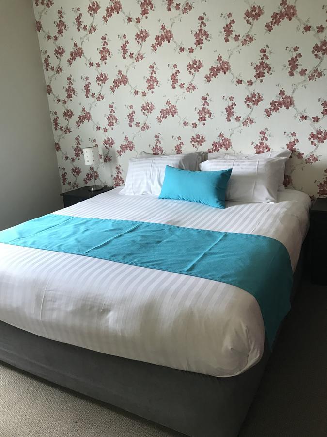 Beach Hotel Берни Экстерьер фото